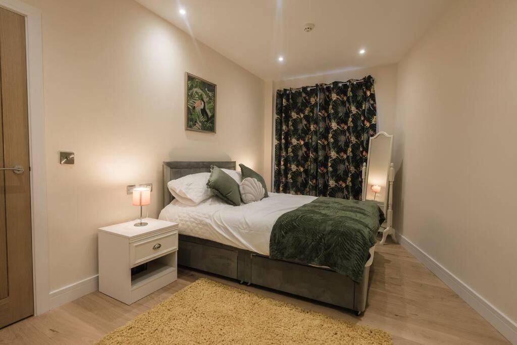 Ocean - 2 Bed Flat Sleeps 6 With Gym Access Appartement Southampton Buitenkant foto
